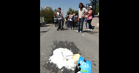 Öğretmen adaylarından KPSS protestosu