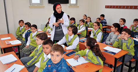 Suriyeli öğretmenler Türkiye’de ders başı yaptı